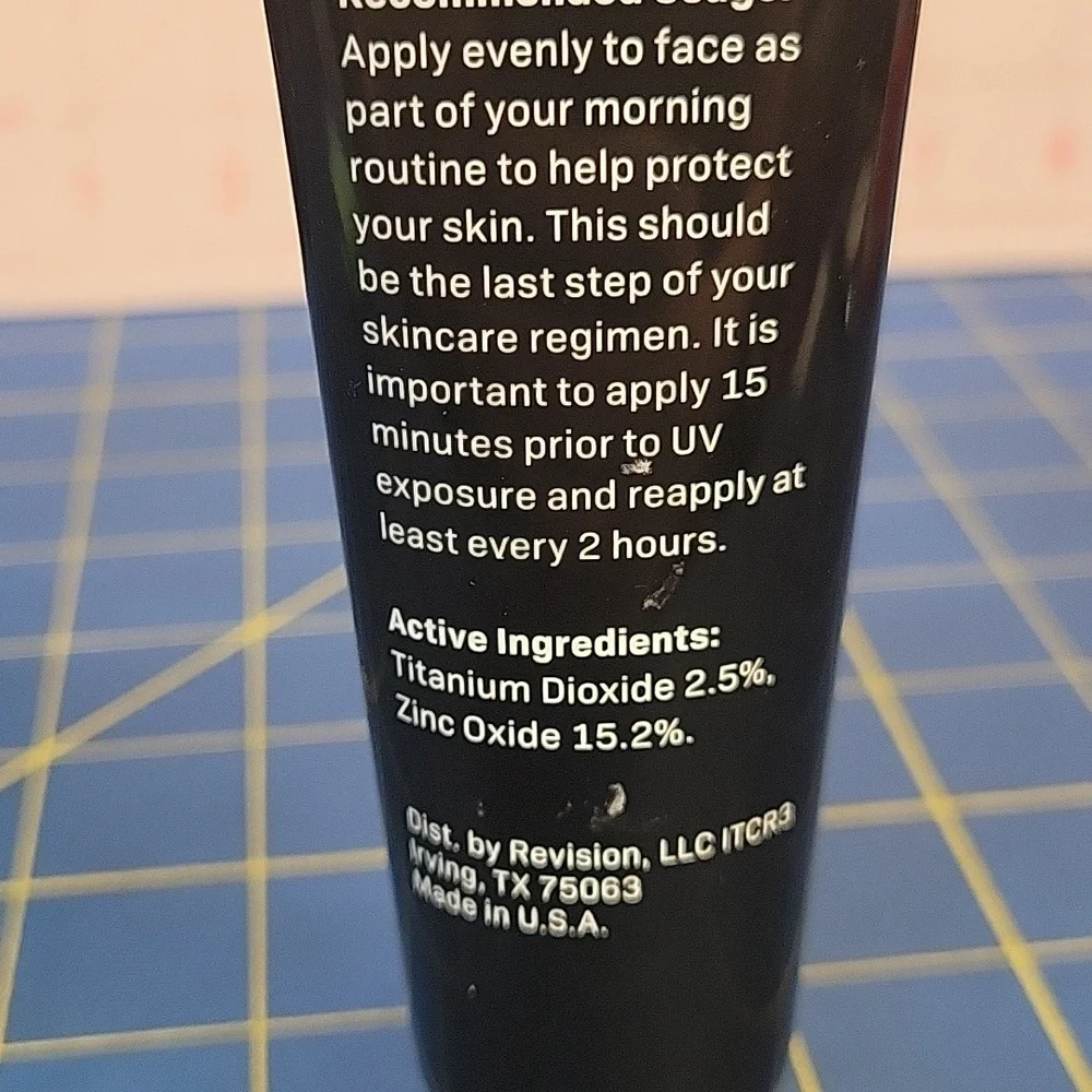 Revision Skincare Intellishade TruPhysical Clear Moisturizer 48g New Tube
